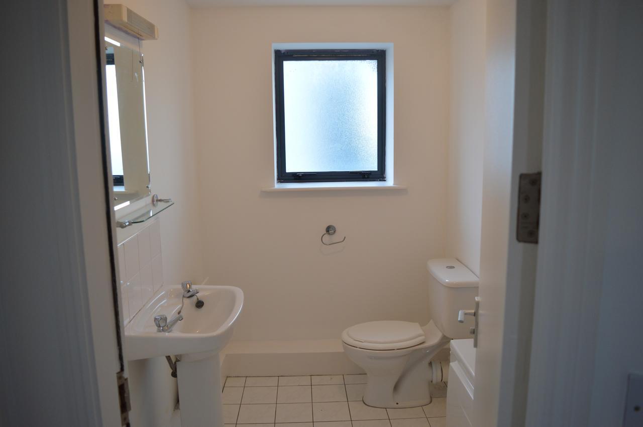 The Sentinel Tower Airport Apartments Ballymun Exteriér fotografie