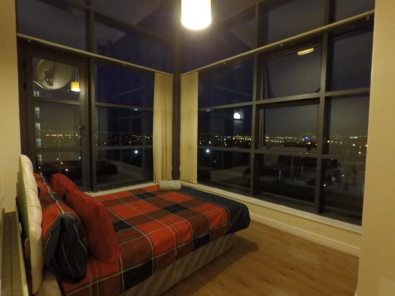 The Sentinel Tower Airport Apartments Ballymun Exteriér fotografie